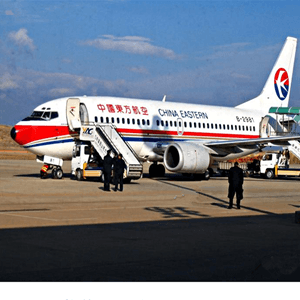 上海虹桥机场托运航空快运业稳步发展的原因是什么？
